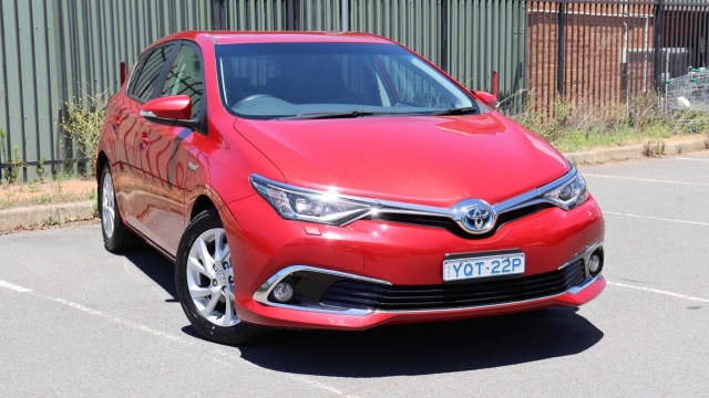 2017 Toyota Corolla ZWE186R MY16 Hybrid Red Continuous Variable ...