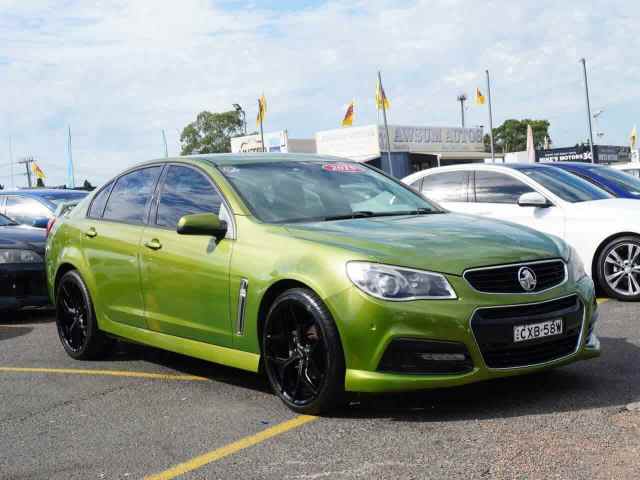 2015 Holden Commodore VF MY15 SV6 Green 6 Speed Manual Sedan | Cars ...