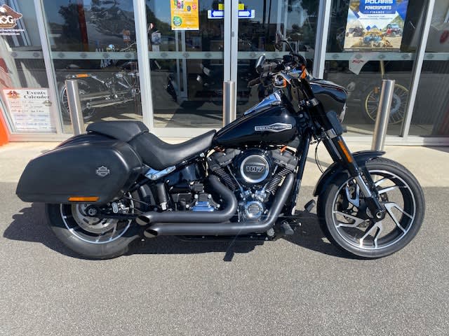 2019 Harley-Davidson Sport Glide 107 (FLSB) Road Manual 6sp 1745cc ...