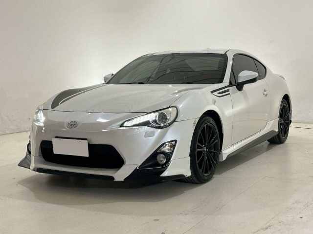 2015 Toyota 86 ZN6 Blackline Edition White 6 Speed Manual Coupe | Cars ...