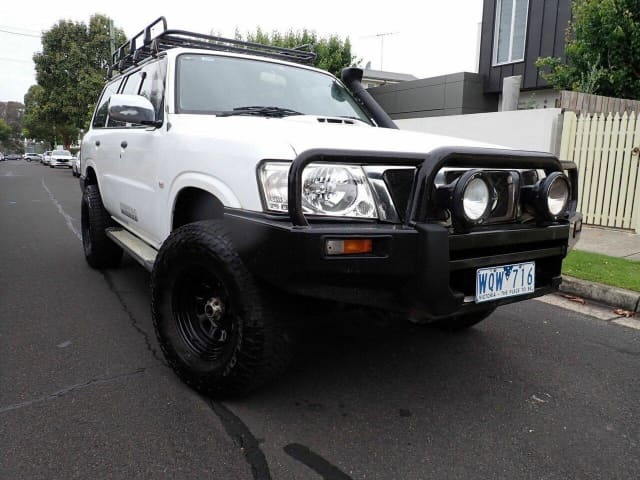 2008 Nissan Patrol GU VI DX (4x4) White 5 Speed Manual Wagon | Cars ...