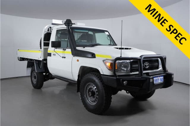 2018 Toyota Landcruiser VDJ79R MY18 Workmate (4x4) White 5 Speed Manual ...