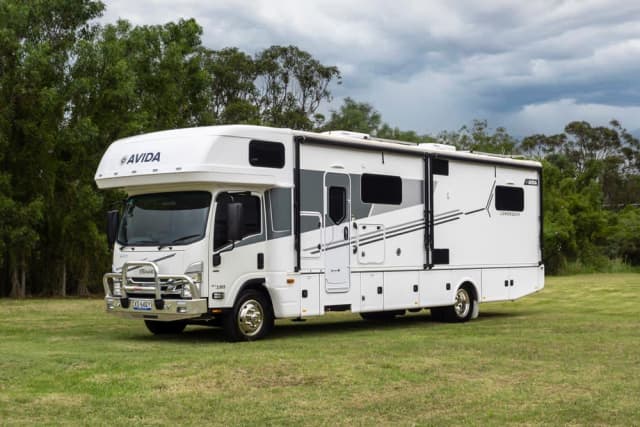 Avida Motorhome – Longreach C9836SL #9935 | Campervans & Motorhomes ...