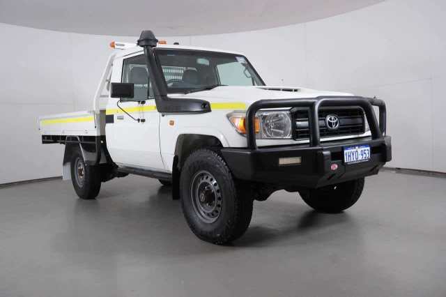 2017 Toyota Landcruiser LC70 VDJ79R MY17 Workmate (4x4) French Vanilla ...