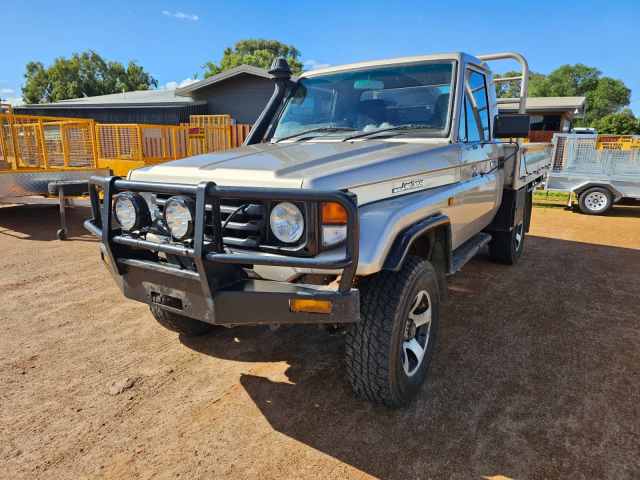 2002 TOYOTA LandCruiser (4x4) | Cars, Vans & Utes | Gumtree Australia ...