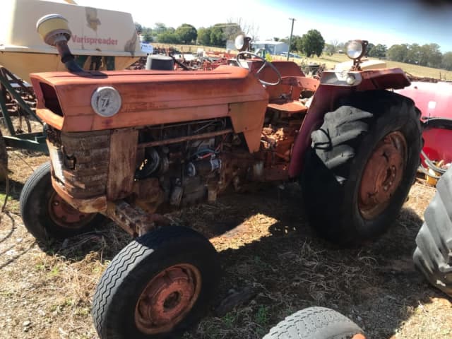 Wrecking Massey Ferguson 175 tractor [764S] | Farming Equipment ...