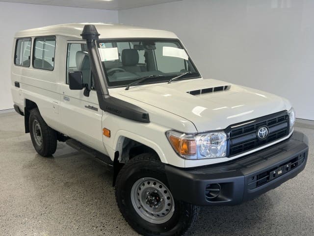 2023 Toyota Landcruiser VDJ78R Workmate Troopcarrier French Vanilla 5 ...