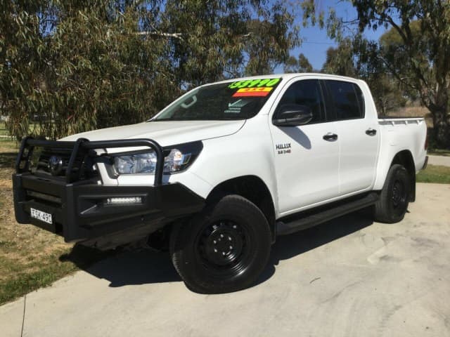 2022 Toyota Hilux 2U76970EU 4x4 SR 2.8L T Double Glacier White ...