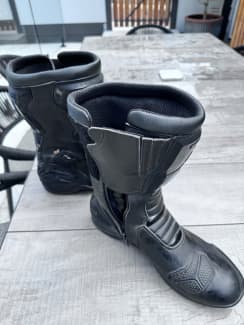 Gumtree hot sale motorcycle boots