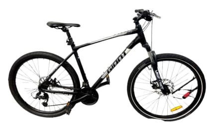 2020 Giant ATX 3 Disc Mountain Bike Large 247191 Men s