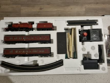 hornby harry potter hogwarts express electric train set