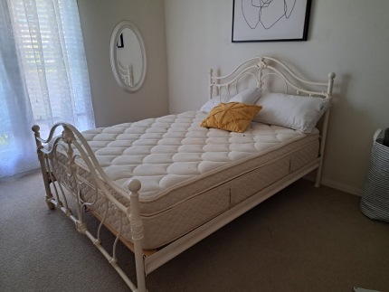 gumtree bed frame queen