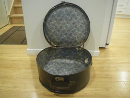 Vintage Round Train Case Travel Hat Box Antique Luggage