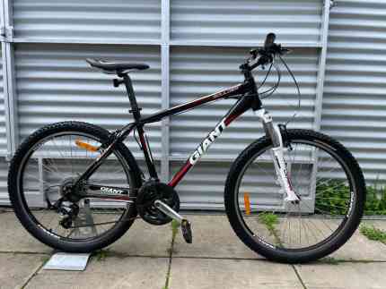 men's giant boulder mountain bike