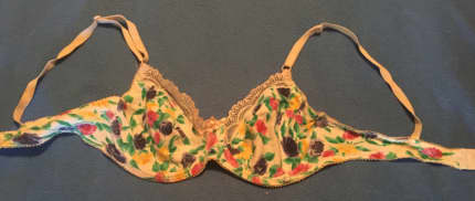 Pretty multi coloured flower patterned Bra or Bikini Top Size14C