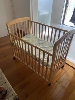 Cot gumtree hotsell