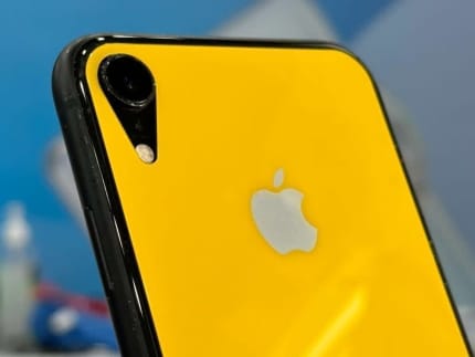 iPhone XR 128Gb Black Yellow Unlocked Warranty Same Day Delivery