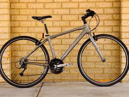 Trek 7.3FX Hybrid Bike Men s Bicycles Gumtree Australia