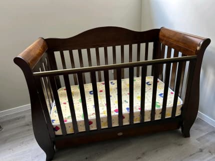 Baby 2025 bed gumtree