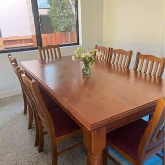 gum tree tables and chairs