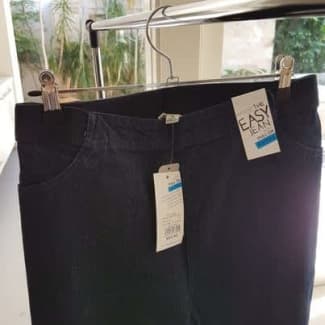 Size 18 AUTOGRAPH STRETCH JEANS New and tagged bargain over 70% of