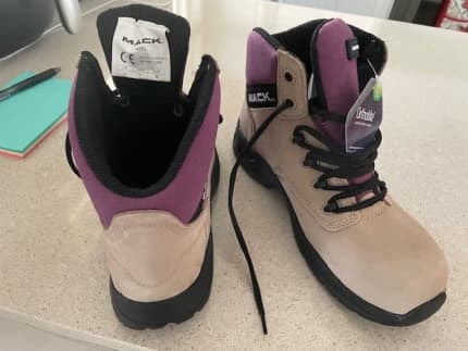 Safety hot sale boots gumtree