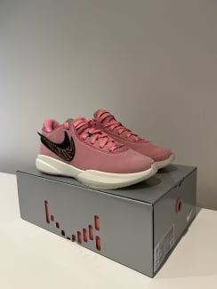 9.5 mens best sale to womens nike