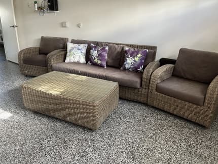 Outdoor lounge best sale setting gumtree