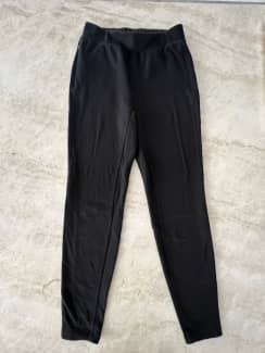 Lululemon leggings with side zipper pockets! These - Depop