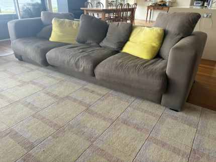 Gumtree lounges sale