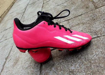 Gumtree best sale soccer boots