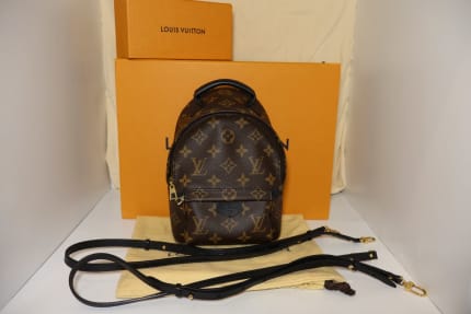 NEW *** Louis Vuitton Palm Springs Mini backpack - authentic