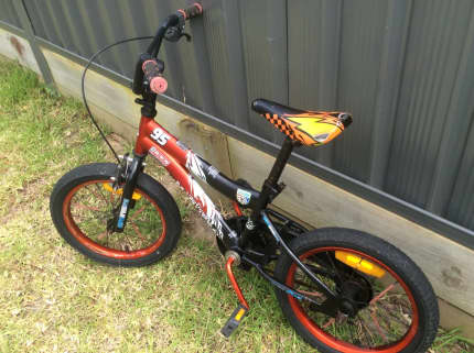 Lightning mcqueen bike 16 inch hot sale