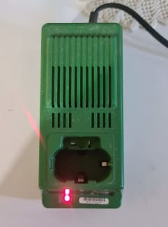 Hitachi 12 volt battery charger hot sale