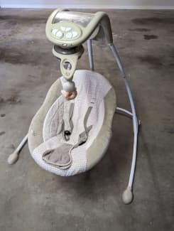 Ingenuity dream comfort inlighten best sale cradling swing and rocker