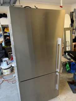 gumtree fisher and paykel fridge