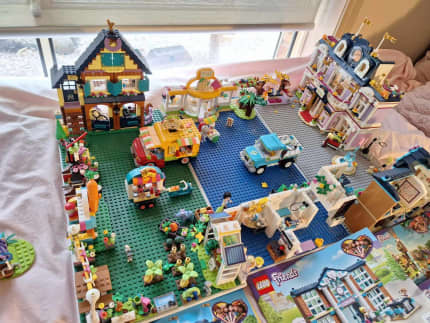 Lego discount friends village