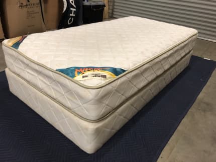 King single bed ensemble (FIRM SUPPORT), Beds, Gumtree Australia Charles  Sturt Area - Ridleyton