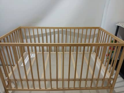 Gumtree baby hot sale cot