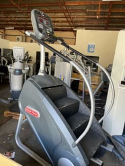 Star trac stepmill hot sale