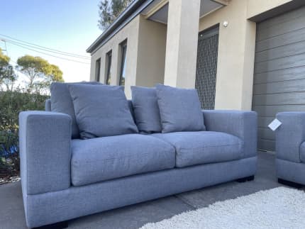 Lounge suite for sale outlet gumtree