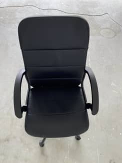 Renberget best sale chair tilt