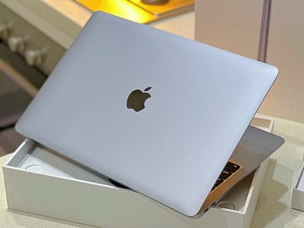 2021 MacBook Air 13 Intel®Core™i5*256GB SSD*8G*macOS Ventura*Box