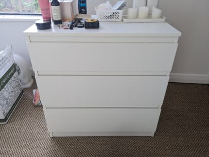 White on sale drawers gumtree