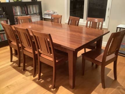 selling dining table and chairs