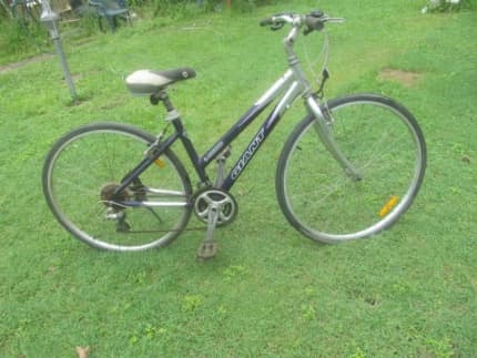 Giant elwood best sale hybrid bike