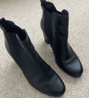 womens black leather boots size 9