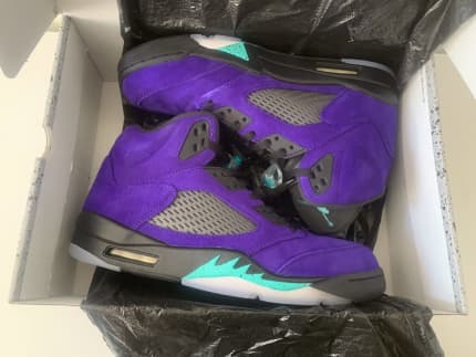 Grape 13 clearance jordans