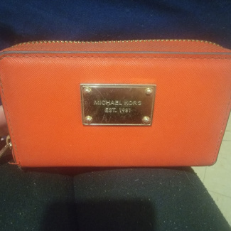 Michael kors wallet gumtree best sale