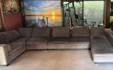 Corner Lounge suite Sofas in Thorneside QLD Gumtree Australia